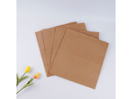 Máquina para fabricação de sacos de papel kraft com alças chatas dobradas
