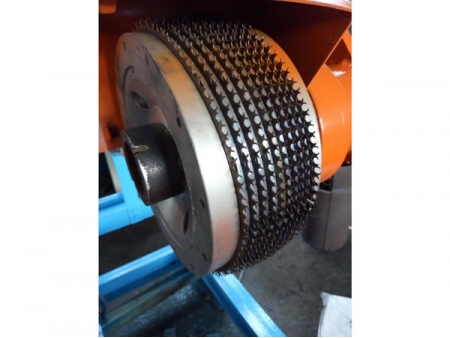 Máquina de respagem de pneus