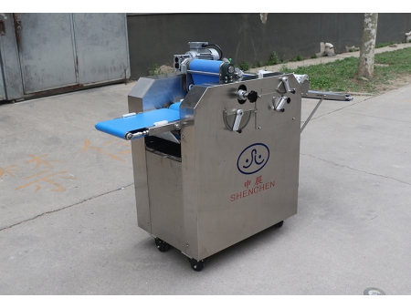 Máquina enroladora de crossaint