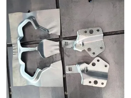 Cabeças de corte a laser para corte robótico