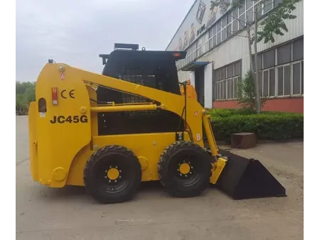 Minicarregadeira skid steer JC45