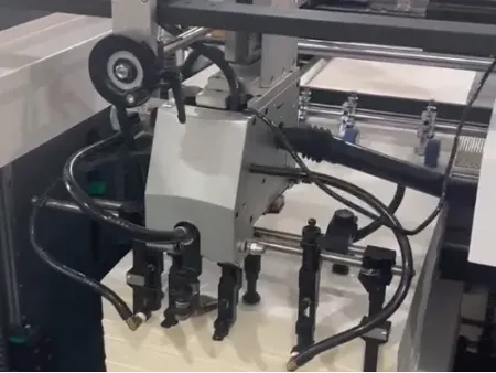 Máquina de corte e vinco rotativa  FG-620