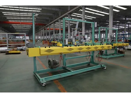 O seu parceiro de confiança para sistemas de ensacamento e paletização!