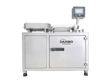 Máquina para torcer e pendurar embutidos