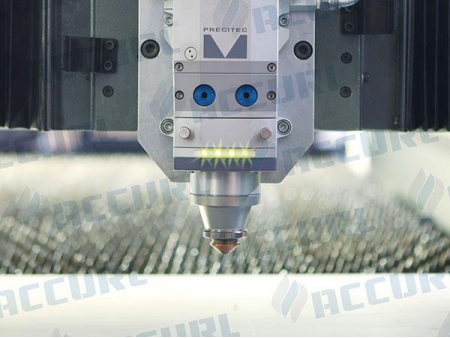 Máquina de corte por laser de fibra CNC para alumínio IPG 1KW