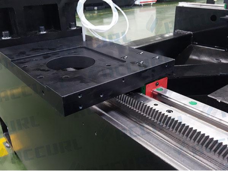 Máquina de corte por laser de fibra CNC para alumínio IPG 1KW