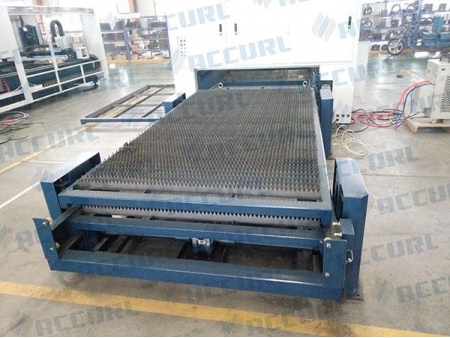 Máquina de corte por laser de fibra CNC para alumínio IPG 1KW