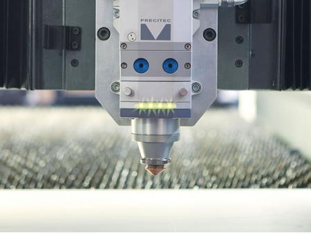 3 Máquina de corte a laser de fibra 3Kw com laser de fibra de alta potência