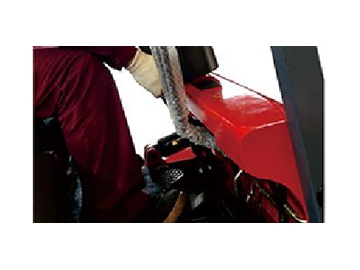 Empilhadeira elétrica de quatro rodas série J 1-1.8T