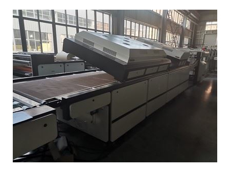 Máquina automática de envernizamento UV de papel SA-1200
