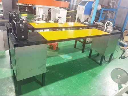 Máquina para encerar cordas