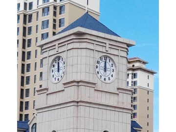 Relógio de torre embutido com números árabes