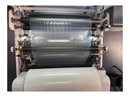 Laminadora solventless (sem solvente) triplex, A400-3V
