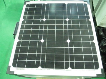 Carregador Fotovoltaico para Baterias Automóveis