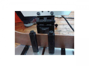 Dobradeira plana de barramento BM-125