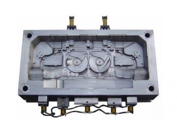 Molde de injeção de plástico <small>(Moldes para peças de automóveis)</small>