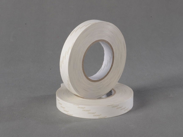 <strong>Fita de poliéster</strong> <small>(com único liner de papel siliconado)</small>