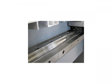 Fresadora CNC para madeira <br/><small>(6 cabeças)</small>