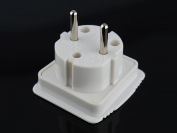 <strong>Adaptador de tomada</strong> padrão europeu