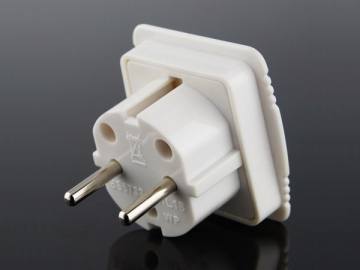 <strong>Adaptador de tomada</strong> padrão europeu
