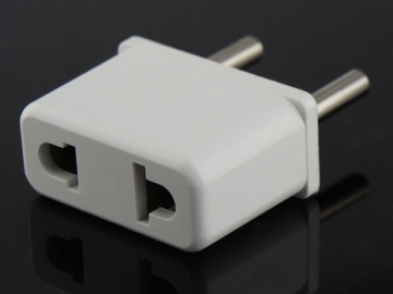 <strong>Adaptador de tomada</strong> padrão europeu