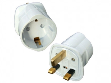 <strong>Adaptador de tomada</strong> padrão britânico