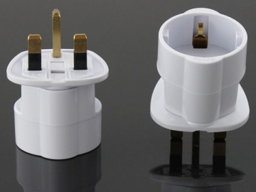 <strong>Adaptador de tomada</strong> padrão britânico