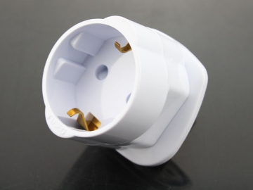 <strong>Adaptador de tomada</strong> padrão britânico