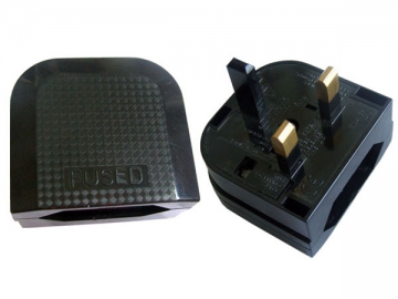 <strong>Adaptador de tomada</strong> padrão britânico