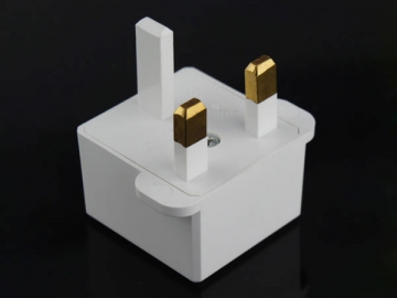 <strong>Adaptador de tomada</strong> padrão britânico