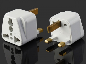 <strong>Adaptador de tomada</strong> universal