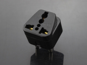 <strong>Adaptador de tomada</strong> universal