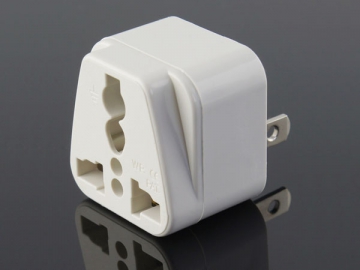 <strong>Adaptador de tomada</strong> universal