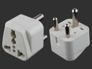 <strong>Adaptador de tomada</strong> universal