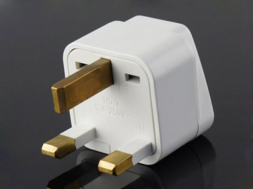 <strong>Adaptador de tomada</strong> universal