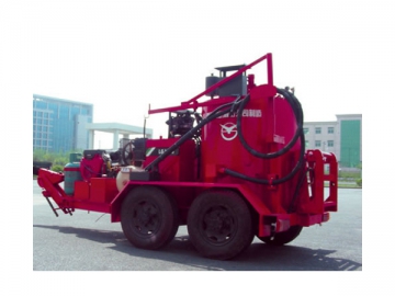 <strong>Máquina para selagem de trincas</strong> em pavimentos <br/><small>(tipo reboque)</small>