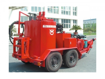 <strong>Máquina para selagem de trincas</strong> em pavimentos <br/><small>(tipo reboque)</small>