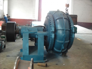 Bomba draga <small>(Bomba centrífuga para navio de dragagem)</small>